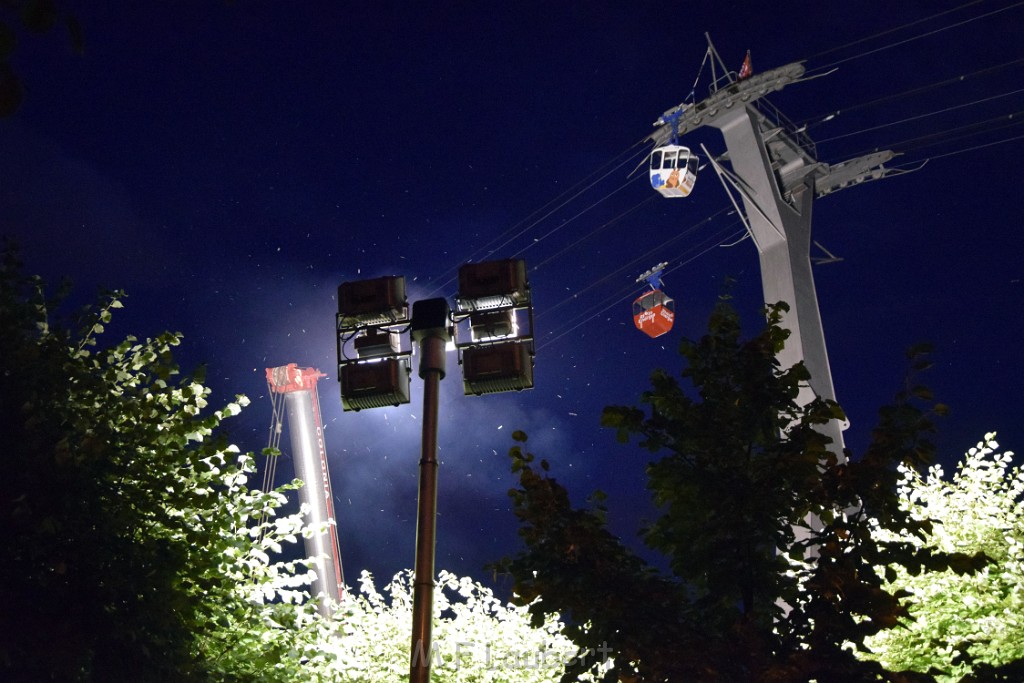 Koelner Seilbahn Gondel blieb haengen Koeln Linksrheinisch P852.JPG - Miklos Laubert